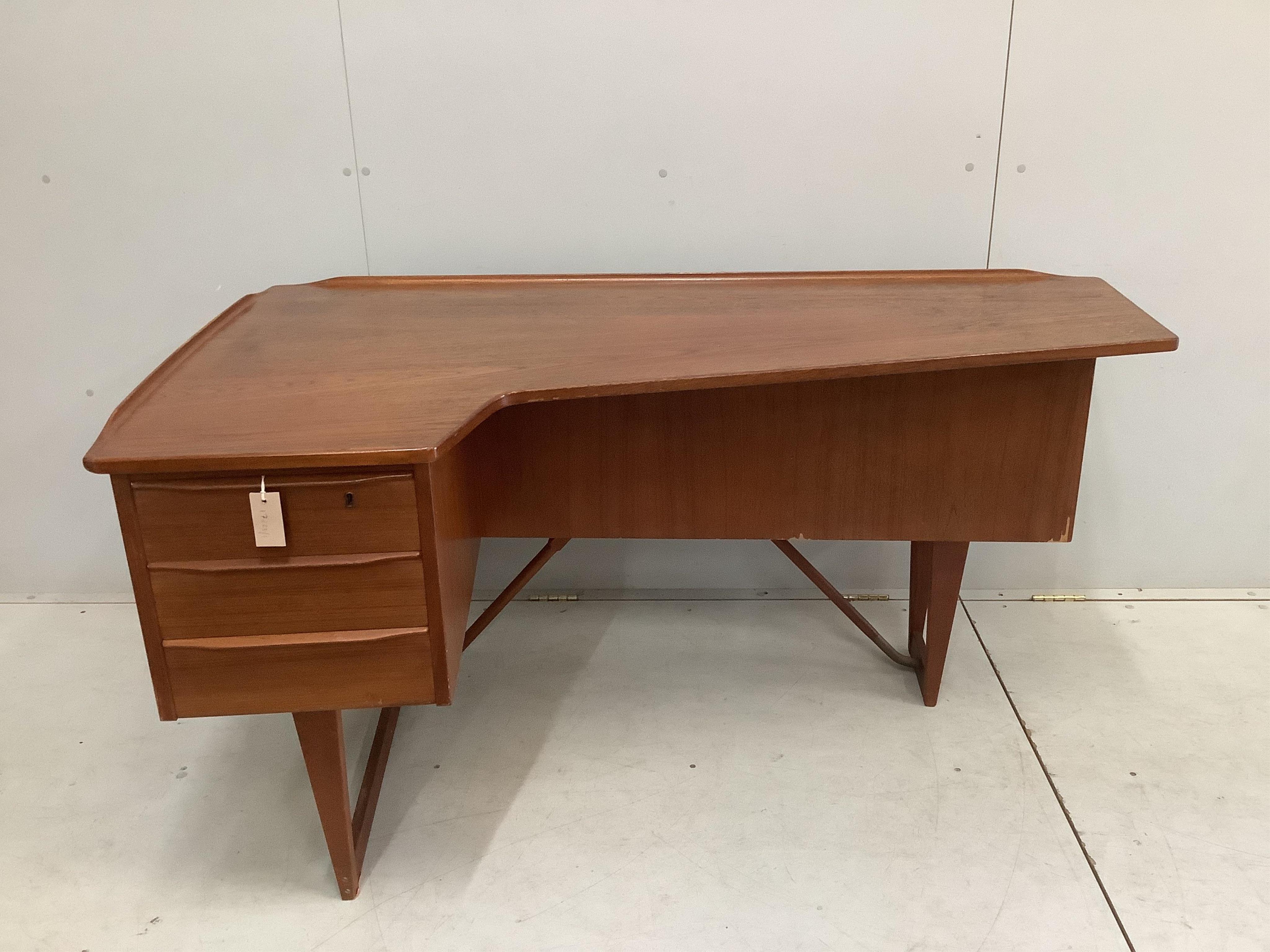 A teak 
